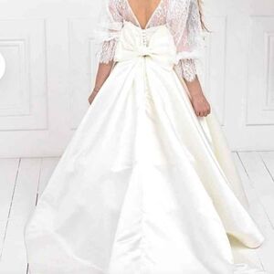 Elegant White Lace Kids Formal Dress